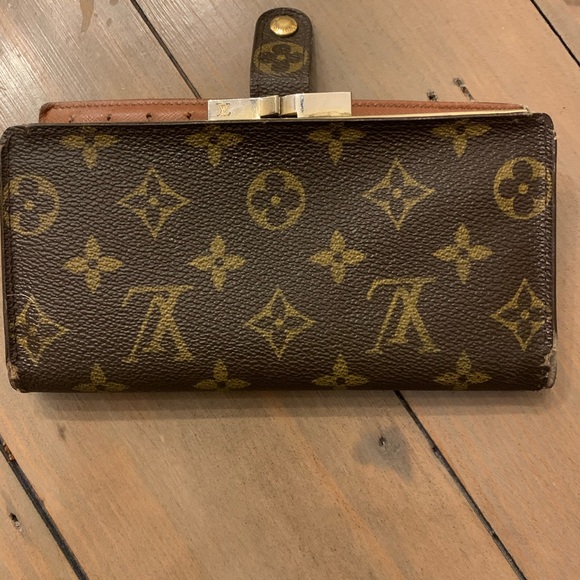 LV  Monogram Porte Monnaie Viennois Wallet - Picture 4 of 7